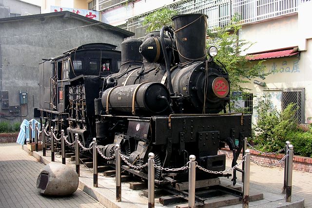 集集駅 駅前のシェイ式蒸気機関車