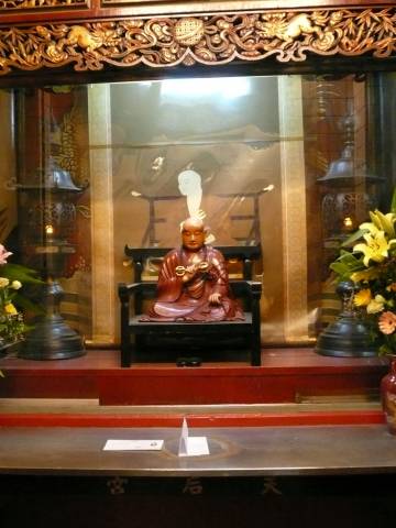 弘法大師の木像